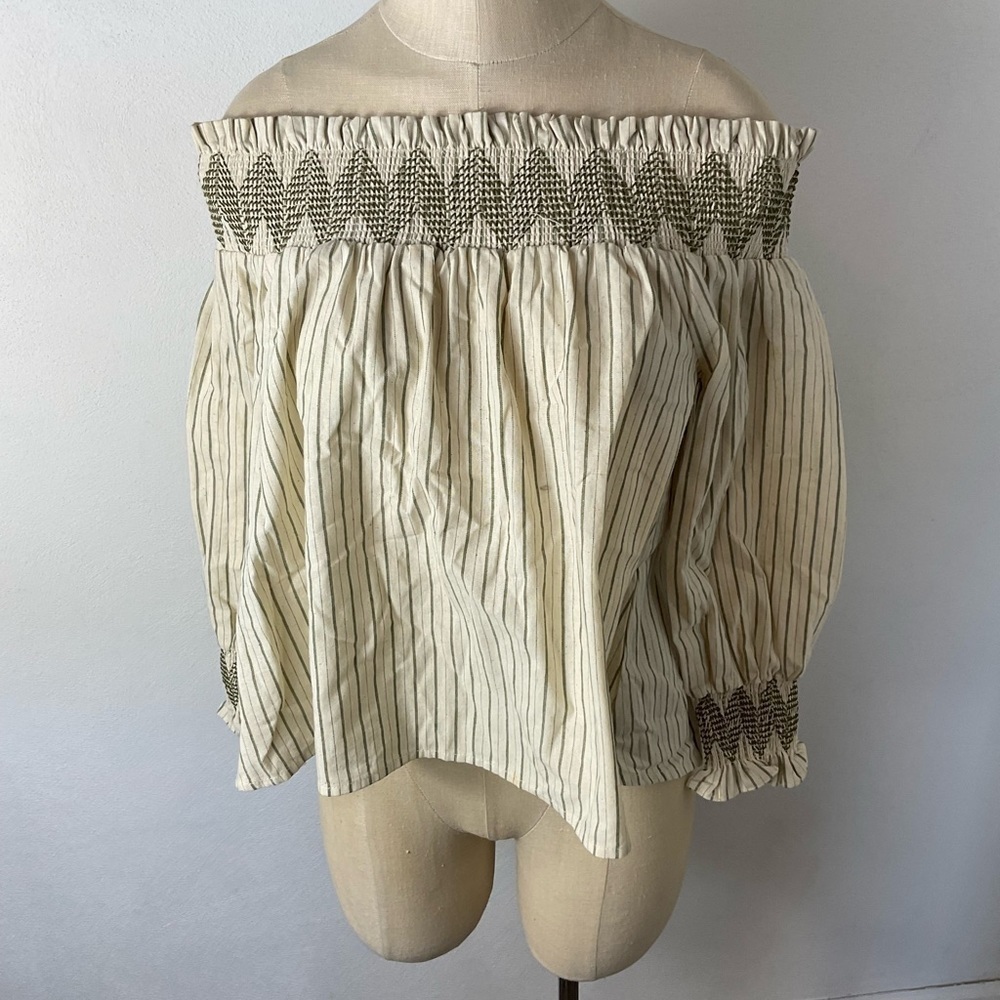 VANESSA Virginia Top Small Womens Off The Shoulder Smocked Stripe Top Sz S